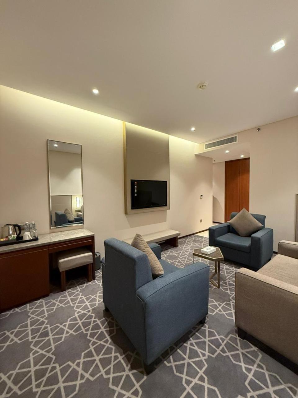 Diar Alkhalidiya Hotel Мека Екстериор снимка