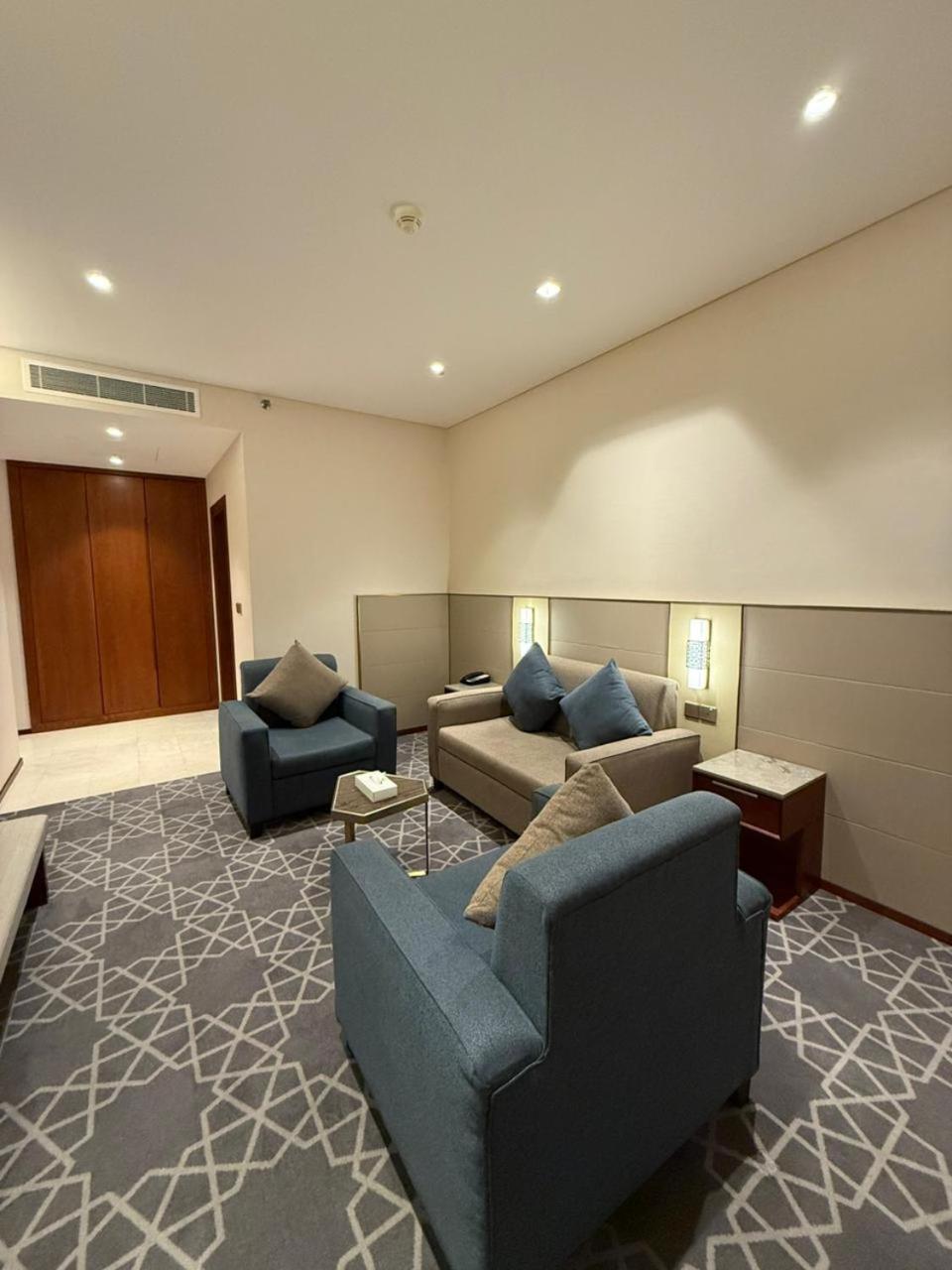 Diar Alkhalidiya Hotel Мека Екстериор снимка